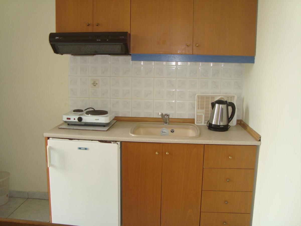 Ferienwohnung Polis΄ House Vrasná Exterior foto