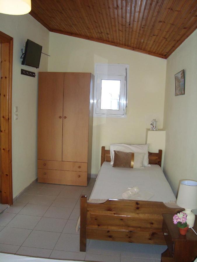 Ferienwohnung Polis΄ House Vrasná Exterior foto